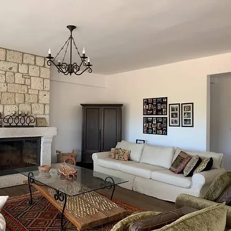 Holiday home Zeytincik Ciftlik- 50 Doenuemluek Bahcedeki Tek Ev *