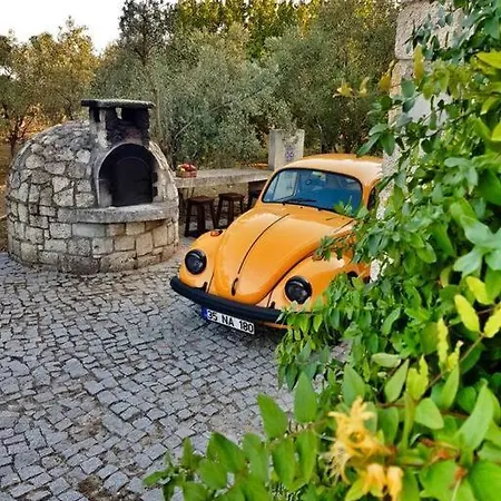 Zeytincik Ciftlik- 50 Doenuemluek Bahcedeki Tek Ev Holiday home Torbali