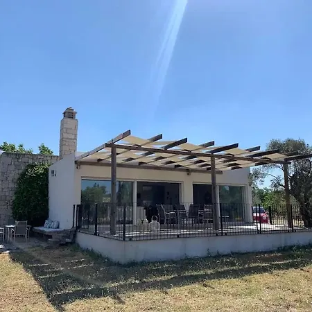 Zeytincik Ciftlik- 50 Doenuemluek Bahcedeki Tek Ev Holiday home Torbali